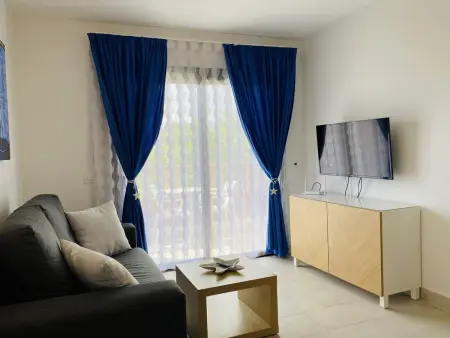 Appartement calme à 5min de Playa de las Vistas avec piscine et WiFi - Photo 5