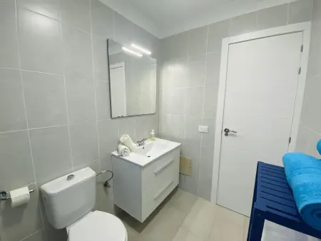 Appartement calme à 5min de Playa de las Vistas avec piscine et WiFi - Photo 18