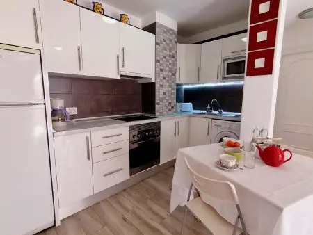 Appartement rénové avec piscine à 10 min de Playa de las Vistas, Los Cristianos - Photo 11