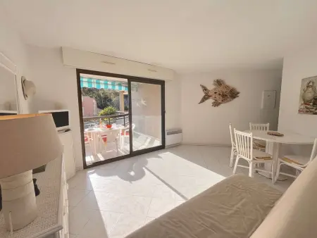 Charmant T2 avec terrasse à 200m des plages - Cavalaire-sur-Mer - Photo 2