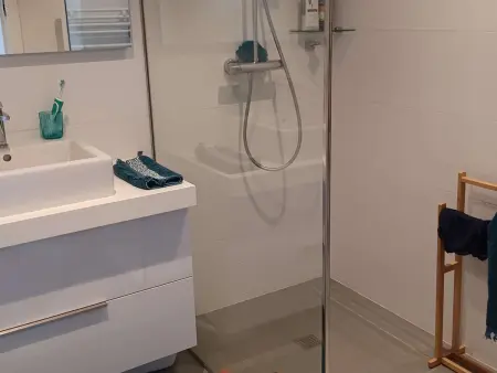 Appartement confortable avec clim et accès plage - Photo 10