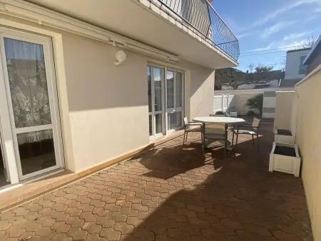Appartement 4 pers. à Fouras, proche plage avec cour ensoleillée et stationnement - Photo 11