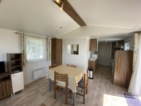 Mobile Home Excellente Situation, Proche Plage et Centre-ville, Idéal pour 4 Personnes - Photo 4