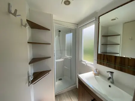 Mobile Home Excellente Situation, Proche Plage et Centre-ville, Idéal pour 4 Personnes - Photo 9