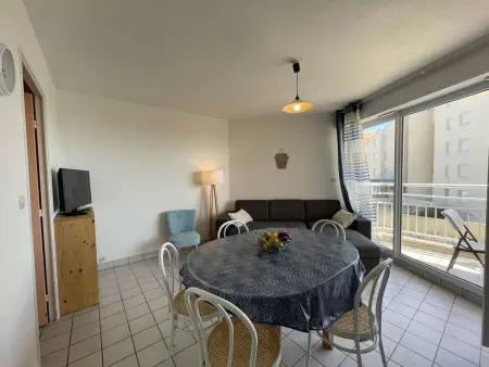 Appartement 3 pièces avec balcon, piscine et parking à proximité de la mer - 6 couchages - Photo 3