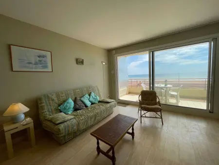 Appartement familial à 50m de la plage avec parking privé, balcon et lave-linge - Photo 6
