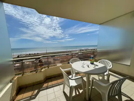 Appartement familial à 50m de la plage avec parking privé, balcon et lave-linge - Photo 7