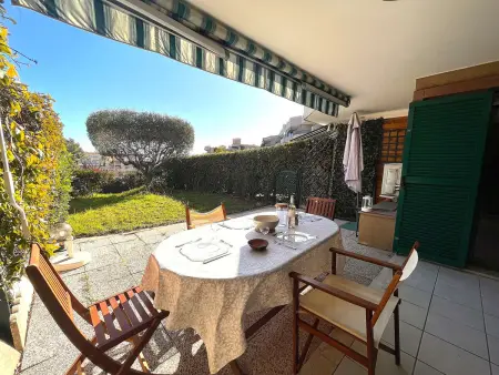 Studio/Cabine à 80m de la plage avec Terrasse, Jardinet et Garage - Cavalaire - Photo 8