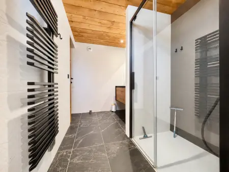 Appartement moderne au cœur du village avec animaux acceptés - Photo 6