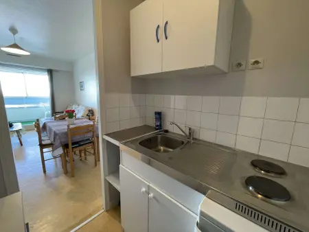 Appartement cosy proche plage avec balcon et vue mer - Photo 8