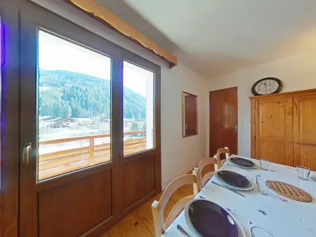 Charmant 2 pièces, 6 couchages, centre du Grand-Bornand, parking, balcon sud - Photo 3