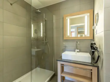 Duplex 4 chambres avec piscine, spa et parking aux Arcs 1800 - Photo 9