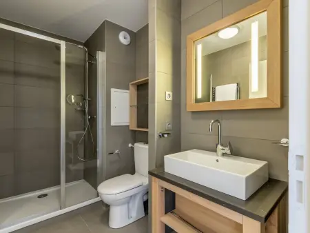 Duplex moderne 3 Chambres - Balcon, Piscine, Spa, Ski aux pieds - Photo 6