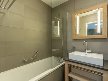 Duplex moderne 3 Chambres - Balcon, Piscine, Spa, Ski aux pieds - Photo 7
