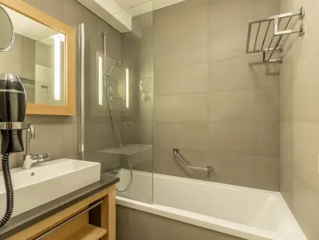 Superbe appartement aux Arcs 1800, 7 couchages, piscine, spa, fitness, parking, ski aux pieds - Photo 8