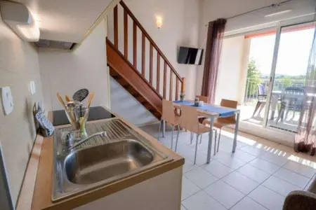 Résidence du Château de Jouarres - Azille // Apt Mezzanine 4 pers, Appartement à Azille près du Lac Jouarres - Photo 4