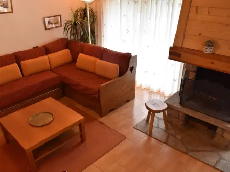 Appartement chaleureux 4 pièces, accès direct aux pistes, proche commerces et services, parking couvert - Photo 8