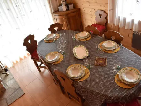 Appartement chaleureux 4 pièces, accès direct aux pistes, proche commerces et services, parking couvert - Photo 10