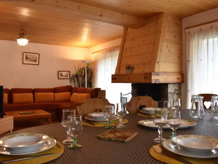 Appartement chaleureux 4 pièces, accès direct aux pistes, proche commerces et services, parking couvert - Photo 11
