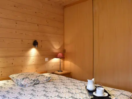Appartement chaleureux 4 pièces, accès direct aux pistes, proche commerces et services, parking couvert - Photo 19