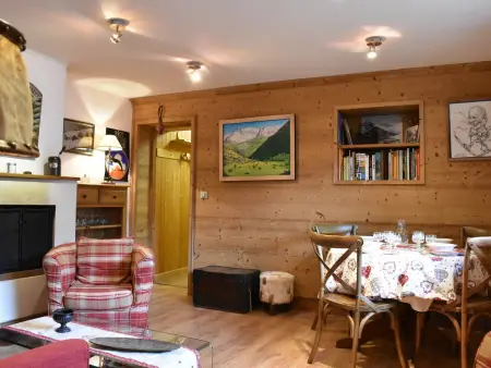 Appartement cosy avec cheminée, terrasse et parking, proche pistes et commerces - Méribel - Photo 1