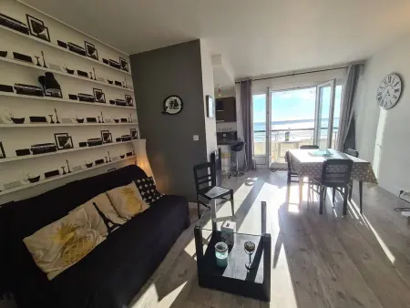 Appartement moderne 3 pièces, 6 couchages, parking, proche plage - Photo 1