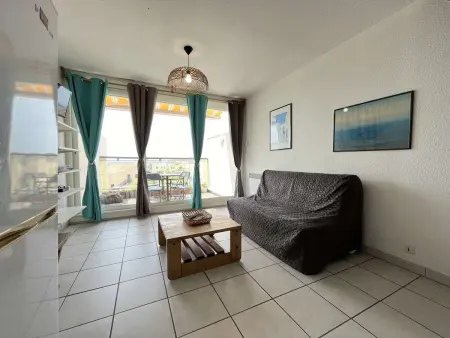 Appartement rénové 2 chambres avec piscine et parking, à 6 couchages près de la plage - Photo 3