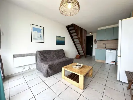Appartement rénové 2 chambres avec piscine et parking, à 6 couchages près de la plage - Photo 4