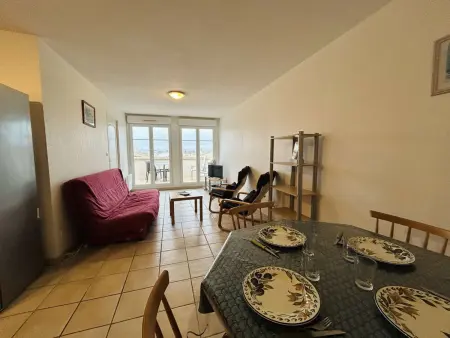 Appartement 3 pièces avec terrasse, 6 couchages, piscine et parking privé à 300m de la plage à Narbonne Plage - Photo 2