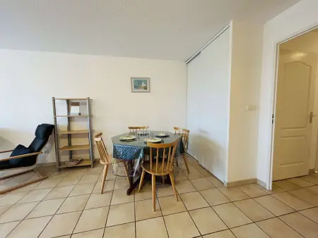 Appartement 3 pièces avec terrasse, 6 couchages, piscine et parking privé à 300m de la plage à Narbonne Plage - Photo 3