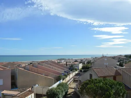 Appart 2 pièces avec balcon - 800m de la plage et parking privé - Photo 3