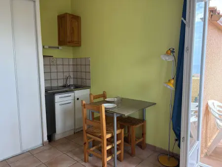 Appart 2 pièces avec balcon - 800m de la plage et parking privé - Photo 8
