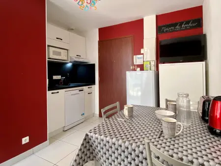 Appartement 2 pers. rénové avec balcon, accès plage et centre-ville à pied - Classé 2* - Photo 1