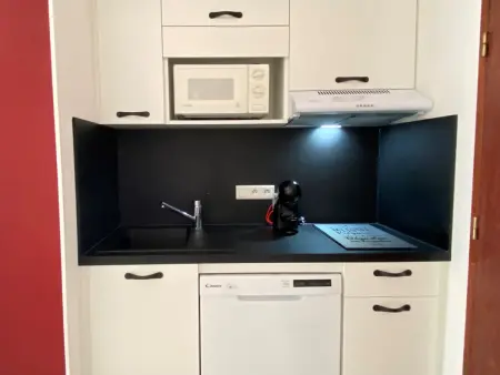 Appartement 2 pers. rénové avec balcon, accès plage et centre-ville à pied - Classé 2* - Photo 4