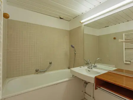 Studio Front de Mer avec Piscine et Balcon à Biarritz - Photo 6