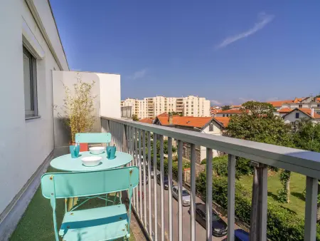 Studio rénové avec balcon, quartier Saint Charles, à 800m de la plage du Miramar - Photo 1