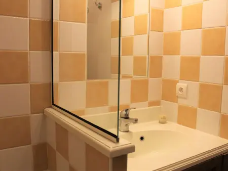 Appartement cocooning à Vars : 4/5 pers, piscine, pied des pistes, parking inclus - Photo 11