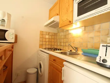 Studio lumineux avec terrasse sud. Serres-Chevalier, 4 personnes, équipements complets. - Photo 2