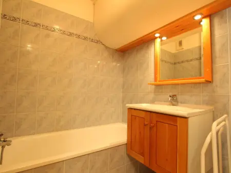 Studio lumineux avec terrasse sud. Serres-Chevalier, 4 personnes, équipements complets. - Photo 4