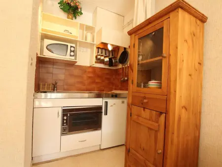 Location idéale, 4 pers à Serre-Chevalier,  proche pistes, balcon, TV, coin nuit et casier à ski - Photo 2