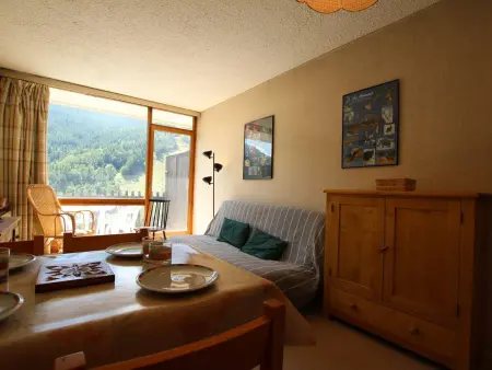 Location idéale, 4 pers à Serre-Chevalier,  proche pistes, balcon, TV, coin nuit et casier à ski - Photo 5