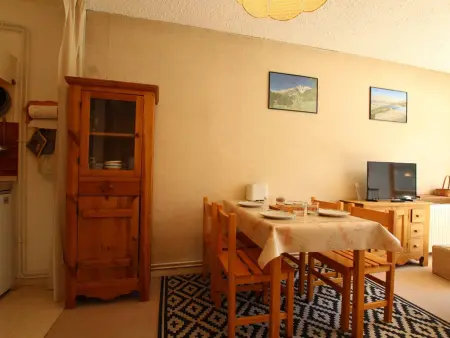 Location idéale, 4 pers à Serre-Chevalier,  proche pistes, balcon, TV, coin nuit et casier à ski - Photo 12