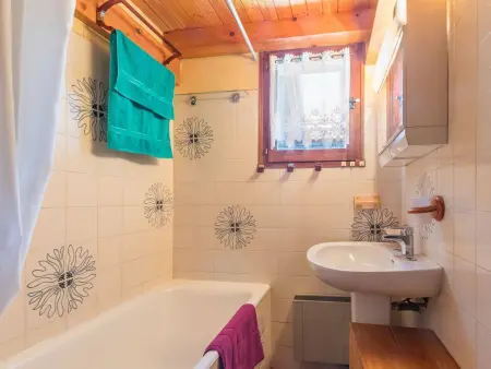 Charmant T2 mezzanine 5 pers, balcon sud, proche centre et pistes, parking privé - Le Monêtier les Bains - Photo 5