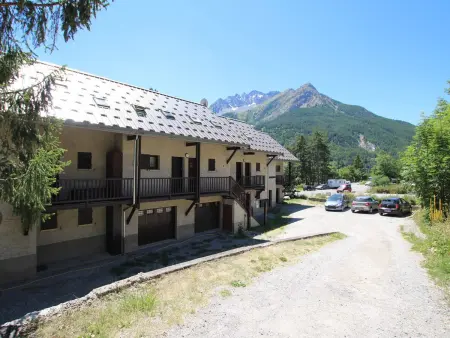 Charmant T2 mezzanine 5 pers, balcon sud, proche centre et pistes, parking privé - Le Monêtier les Bains - Photo 8