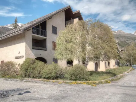 Appartement lumineux 2 pièces + coin montagne, 6 couchages, proche commerces et pistes - Monêtier-les-Bains - Photo 10