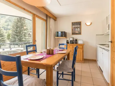 Appartement lumineux 3 pièces proche télécabine et commerces avec piscine chauffée - Photo 11