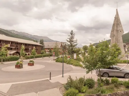 Charmant T2 avec grande terrasse, proche télécabines et commerces, parking inclus - Photo 8