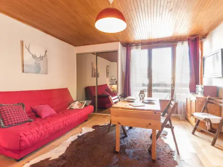 Studio rénové près des pistes, parking, cuisine équipée - Photo 3