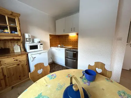 Studio Montagne près des Pistes et Commerces - 4 Couchages - Parking Privé - Photo 5
