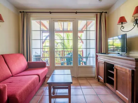 Appartement Coquet avec Piscine et Balcon à Ciboure, Proche Golf de la Nivelle - Photo 2